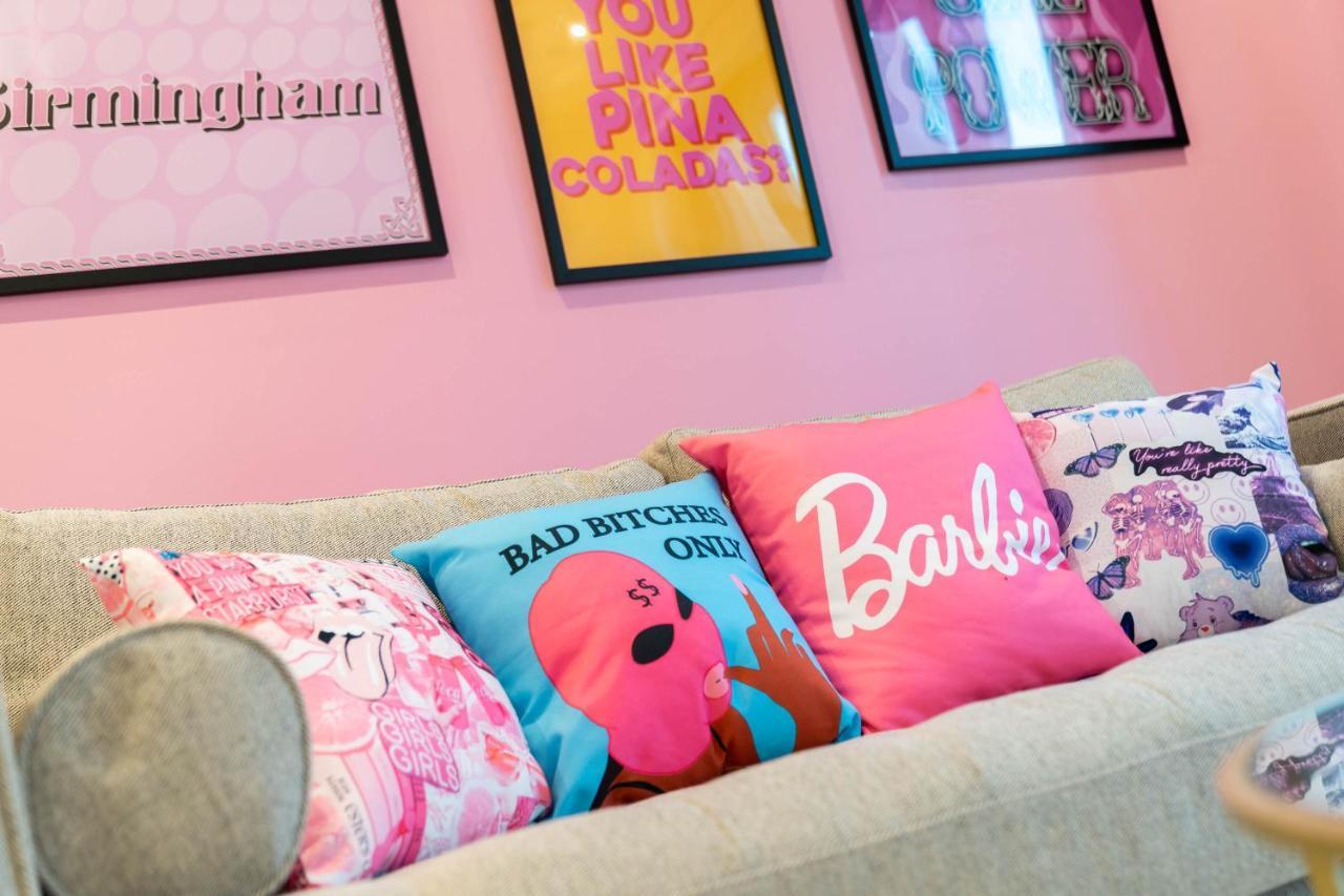 Maevela Apartments ☆ Pink Luxury Apartment With Balcony - Birmingham City Centre - 5 Min Walk From Bullring, Cube, Mailbox, New Street Station - Free Netflix & Wifi 외부 사진
